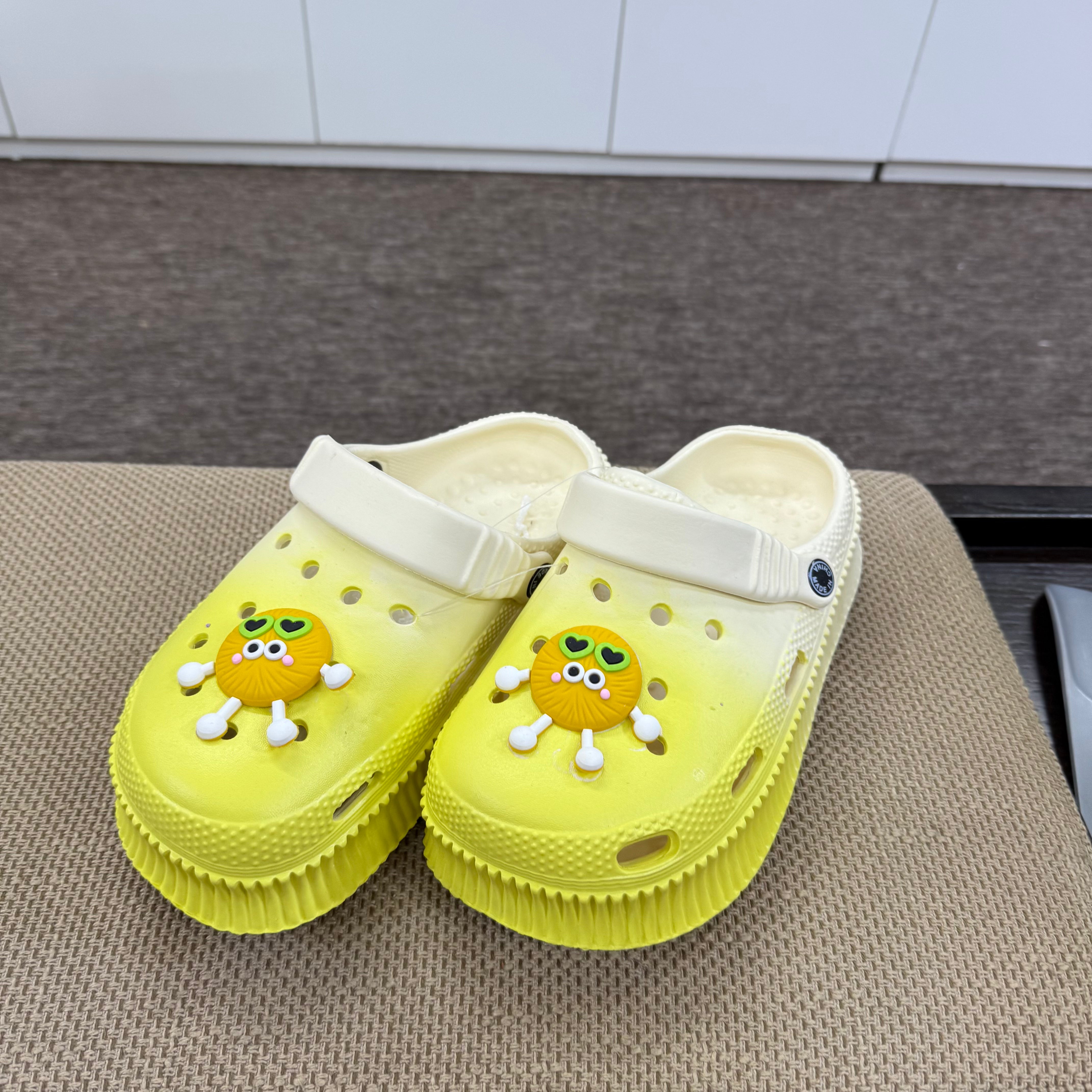 Women’s Slipper